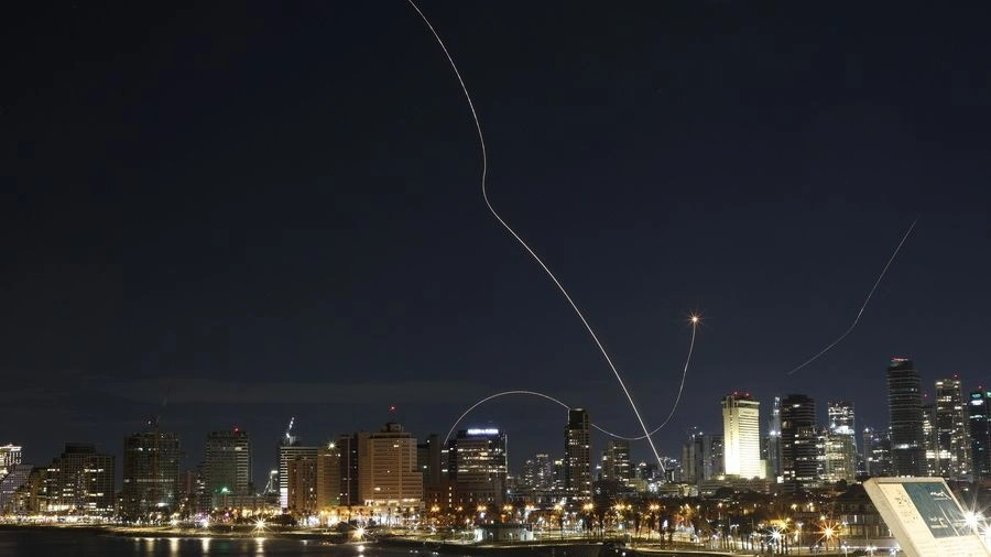 LIVE: &Delta;&iota;&epsilon;&upsilon;&rho;ύ&nu;&epsilon;&tau;&alpha;&iota; &tau;&omicron; &mu;έ&tau;&omega;&pi;&omicron; &sigma;&tau;&eta; &Mu;έ&sigma;&eta; &Alpha;&nu;&alpha;&tau;&omicron;&lambda;ή: &Tau;&omicron; &Iota;&sigma;&rho;&alpha;ή&lambda; &alpha;&pi;ά&nu;&tau;&eta;&sigma;&epsilon; &sigma;&tau;&eta;&nu; &epsilon;&pi;ί&theta;&epsilon;&sigma;&eta; &tau;&eta;&sigmaf; &Chi;&epsilon;&zeta;&mu;&pi;&omicron;&lambda;ά&chi; &mu;&epsilon; &beta;&omicron;&mu;&beta;&alpha;&rho;&delta;&iota;&sigma;&mu;&omicron;ύ&sigmaf; &sigma;&tau;&omicron;&nu; &Lambda;ί&beta;&alpha;&nu;&omicron;