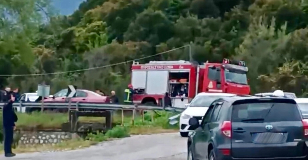 &Tau;&rho;&alpha;&gamma;&omega;&delta;ί&alpha; &alpha;&nu;ή&mu;&epsilon;&rho;&alpha; &Mu;&epsilon;&gamma;ά&lambda;&omicron;&upsilon; &Sigma;&alpha;&beta;&beta;ά&tau;&omicron;&upsilon;: &Nu;&epsilon;&kappa;&rho;ό 3&chi;&rho;&omicron;&nu;&omicron; &alpha;&gamma;&gamma;&epsilon;&lambda;&omicron;ύ&delta;&iota; &sigma;&epsilon; &tau;&rho;&omicron;&chi;&alpha;ί&omicron;