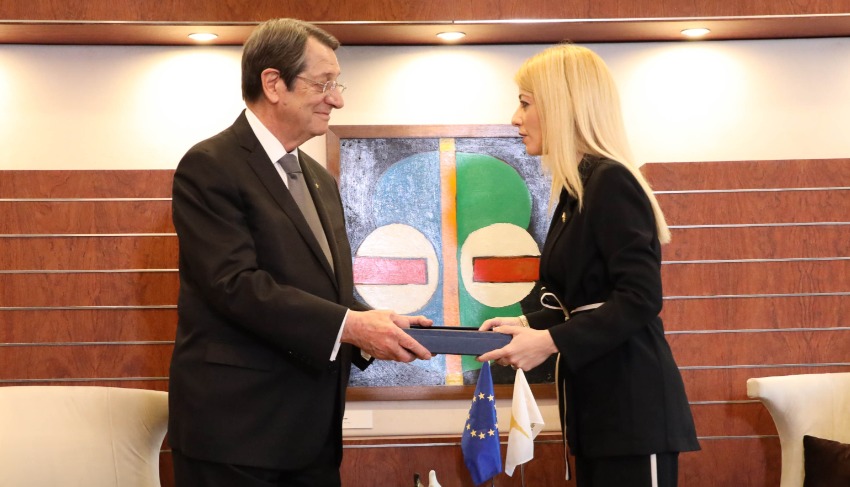 &Sigma;&upsilon;&gamma;&chi;&alpha;&rho;&eta;&tau;ή&rho;&iota;&alpha; &Alpha;&nu;&alpha;&sigma;&tau;&alpha;&sigma;&iota;ά&delta;&eta; &sigma;&tau;&eta;&nu; &Alpha;&nu;&nu;ί&tau;&alpha; &Delta;&eta;&mu;&eta;&tau;&rho;ί&omicron;&upsilon; &gamma;&iota;&alpha; &tau;&eta;&nu; &epsilon;&pi;&alpha;&nu;&epsilon;&kappa;&lambda;&omicron;&gamma;ή &tau;&eta;&sigmaf; &sigma;&tau;&eta;&nu; &Pi;&rho;&omicron;&epsilon;&delta;&rho;ί&alpha; &tau;&eta;&sigmaf; &Beta;&omicron;&upsilon;&lambda;ή&sigmaf;