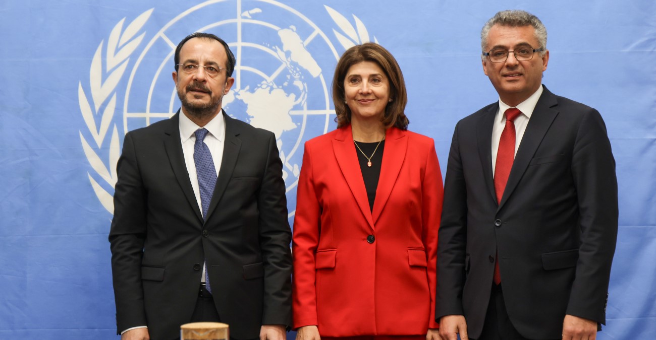 &Eta;&nu;&omega;&mu;έ&nu;&alpha; Έ&theta;&nu;&eta;: &Kappa;&omicron;&iota;&nu;ή &sigma;&upsilon;&nu;ά&nu;&tau;&eta;&sigma;&eta; &Pi;&tau;&Delta;-Έ&rho;&chi;&iota;&omicron;&upsilon;&rho;&mu;&alpha;&nu;-&Omicron;&lambda;&gamma;&kappa;ί&nu; &sigma;&tau;&iota;&sigmaf; 28 &Iota;&alpha;&nu;&omicron;&upsilon;&alpha;&rho;ί&omicron;&upsilon;