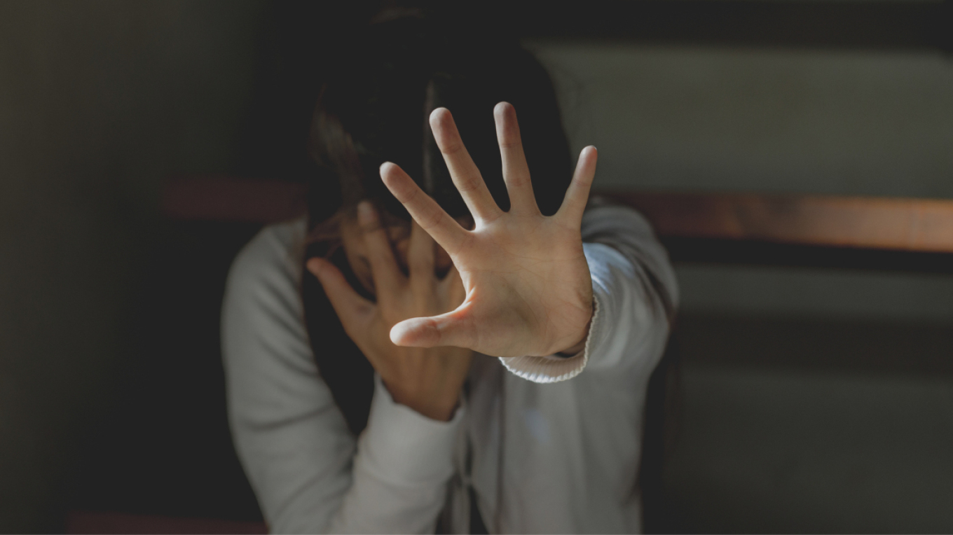 &Eta;&rho;ά&kappa;&lambda;&epsilon;&iota;&omicron;: 31&chi;&rho;&omicron;&nu;&eta; &kappa;&alpha;&tau;ή&gamma;&gamma;&epsilon;&iota;&lambda;&epsilon; &tau;&omicron;&nu; &sigma;ύ&zeta;&upsilon;&gamma;&omicron; &kappa;&alpha;&iota; &tau;&eta;&nu; &pi;&epsilon;&theta;&epsilon;&rho;ά &tau;&eta;&sigmaf; ό&tau;&iota; &tau;&eta;&nu; &kappa;&lambda;&epsilon;ί&delta;&omega;&sigma;&alpha;&nu; &sigma;&epsilon; &sigma;&pi;ί&tau;&iota; &gamma;&iota;&alpha; &tau;&rho;&epsilon;&iota;&sigmaf; &mu;έ&rho;&epsilon;&sigmaf;