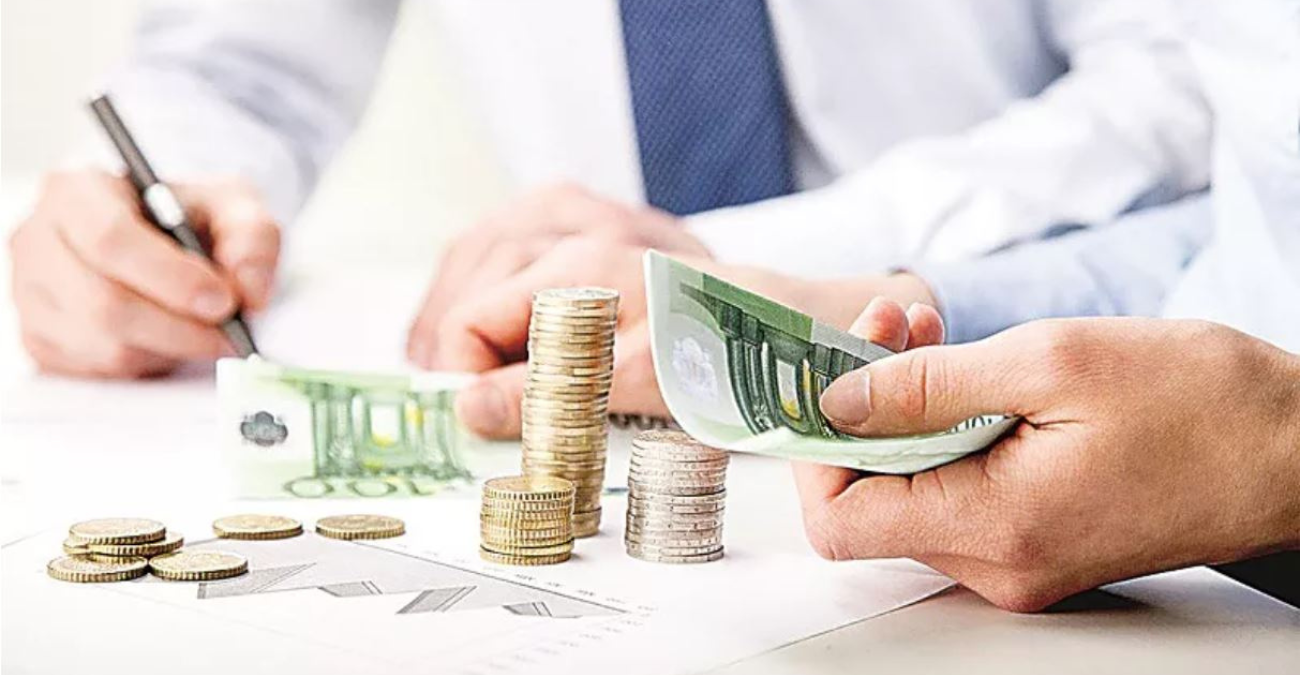 Αμετάβλητα τα επιτόκια μέχρι 2027 από ΕΚΤ, εκτιμούν οικονομολόγοι Αμετάβλητα τα επιτόκια μέχρι 2027 από ΕΚΤ, εκτιμούν οικονομολόγοι