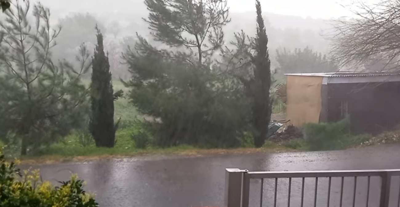 &Sigma;&phi;&omicron;&delta;&rho;ή &kappa;&alpha;&kappa;&omicron;&kappa;&alpha;&iota;&rho;ί&alpha; &sigma;&tau;&eta;&nu; &Kappa;ύ&pi;&rho;&omicron;: &Omicron;&iota; &epsilon;&iota;&kappa;ό&nu;&epsilon;&sigmaf; &pi;&omicron;&upsilon; &kappa;ά&nu;&omicron;&upsilon;&nu; &tau;&omicron;&nu; &gamma;ύ&rho;&omicron; &tau;&omega;&nu; social media - &Beta;ί&nu;&tau;&epsilon;&omicron;