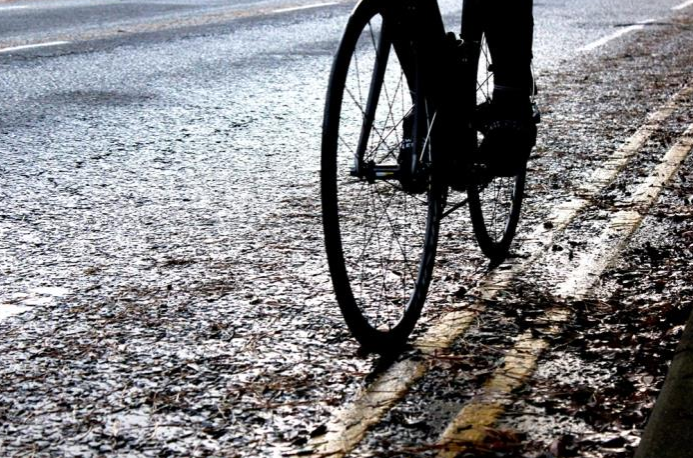 Ό&chi;&eta;&mu;&alpha; &chi;&tau;ύ&pi;&eta;&sigma;&epsilon; &pi;&omicron;&delta;&eta;&lambda;ά&tau;&eta; &sigma;&tau;&eta; &Lambda;&epsilon;&mu;&epsilon;&sigma;ό &kappa;&alpha;&iota; &epsilon;&gamma;&kappa;&alpha;&tau;έ&lambda;&epsilon;&iota;&psi;&epsilon; &tau;&eta; &sigma;&kappa;&eta;&nu;ή &ndash; &Pi;&epsilon;&rho;&alpha;&sigma;&tau;&iota;&kappa;ό&sigmaf; &tau;&omicron;&nu; &sigma;&kappa;έ&pi;&alpha;&sigma;&epsilon; &mu;&epsilon; &sigma;&alpha;&kappa;ά&kappa;&iota; &gamma;&iota;&alpha; &nu;&alpha; &mu;&eta;&nu; &kappa;&rho;&upsilon;ώ&sigma;&epsilon;&iota;