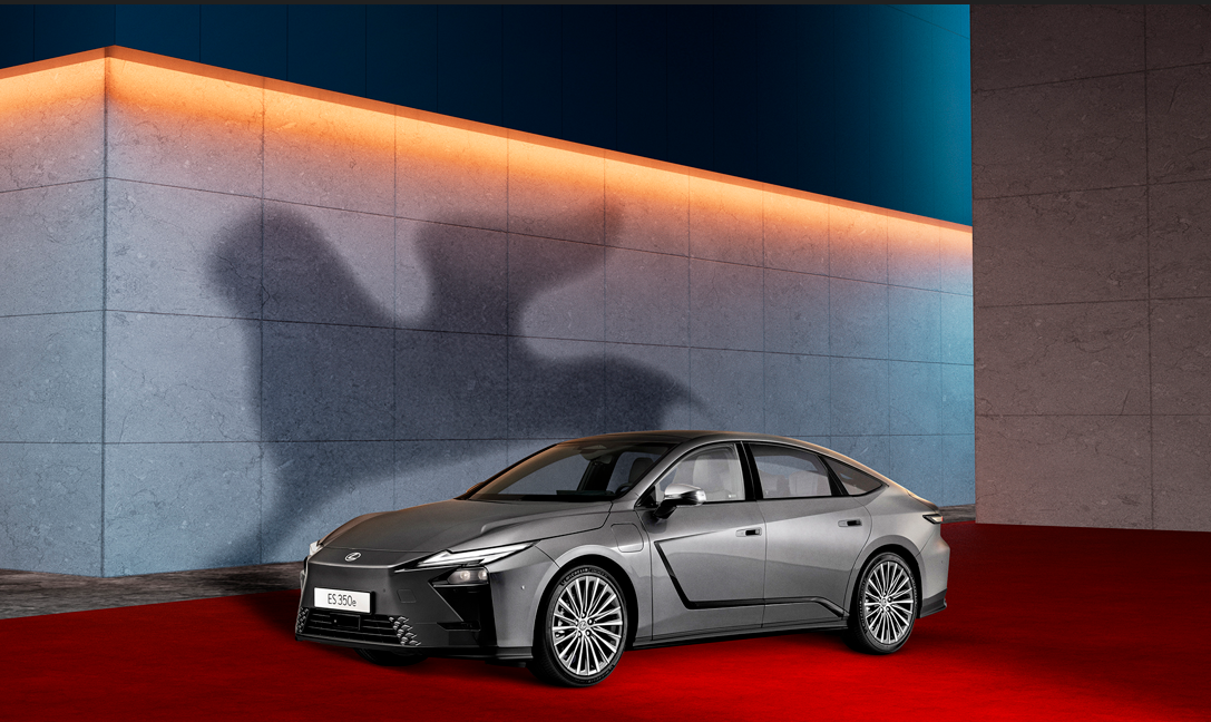 H Lexus επίσημος χορηγός μετακίνησης του 82ου Φεστιβάλ Κινηματογράφου της Βενετίας H Lexus επίσημος χορηγός μετακίνησης του 82ου Φεστιβάλ Κινηματογράφου της Βενετίας