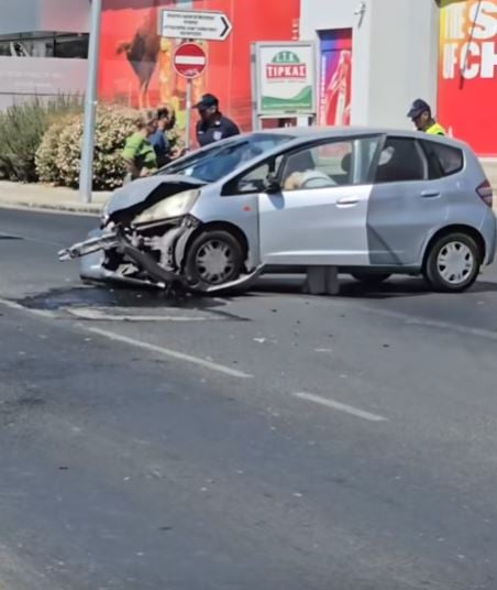 Σοκάρουν οι εικόνες από τη σκηνή του σοβαρού τροχαίου στη Λεμεσό