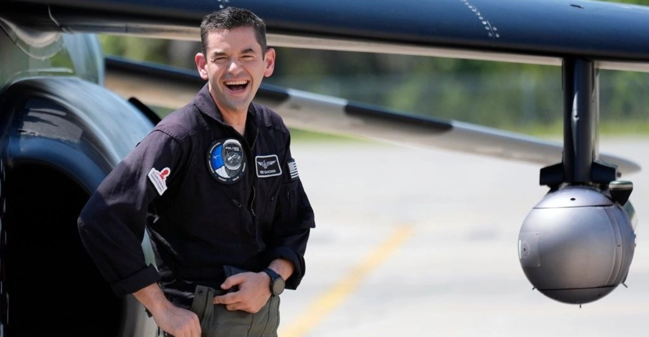 &Omicron; &delta;&iota;&sigma;&epsilon;&kappa;&alpha;&tau;&omicron;&mu;&mu;&upsilon;&rho;&iota;&omicron;ύ&chi;&omicron;&sigmaf; &Tau;&zeta;ά&rho;&epsilon;&nu;&tau; Ά&iota;&zeta;&alpha;&kappa;&mu;&alpha;&nu; &epsilon;&gamma;&kappa;&rho;ί&theta;&eta;&kappa;&epsilon; &gamma;&iota;&alpha; &nu;έ&omicron;&sigmaf; &epsilon;&pi;&iota;&kappa;&epsilon;&phi;&alpha;&lambda;ή&sigmaf; &tau;&eta;&sigmaf; NASA