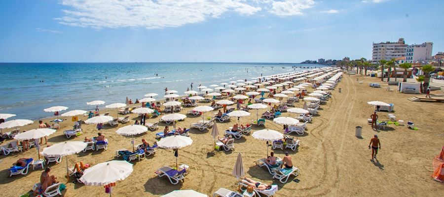 Στοπ στις κλοπές σε παραλίες θέλει να βάλει ο Δήμος Λάρνακας – Τοποθετήθηκαν κουτιά ασφαλείας