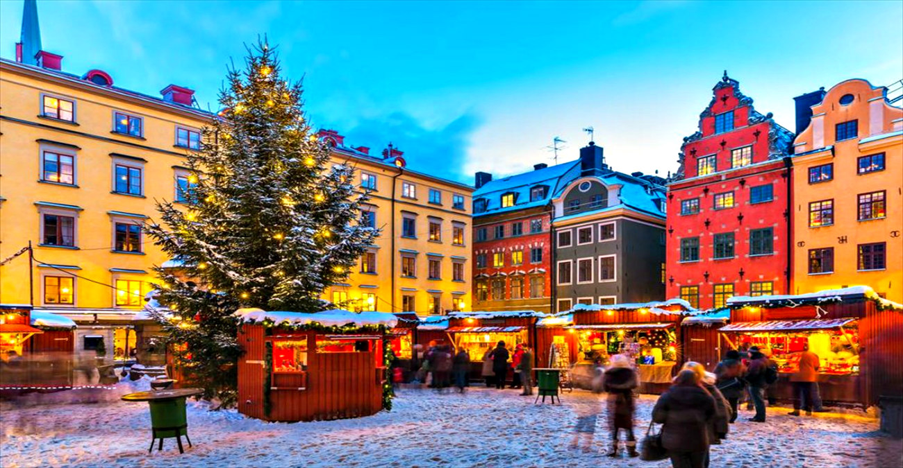 Χριστούγεννα όπως δεν τα έχετε ξαναδεί: Πώς τα γιορτάζουν από την Αθήνα μέχρι το Τόκιο