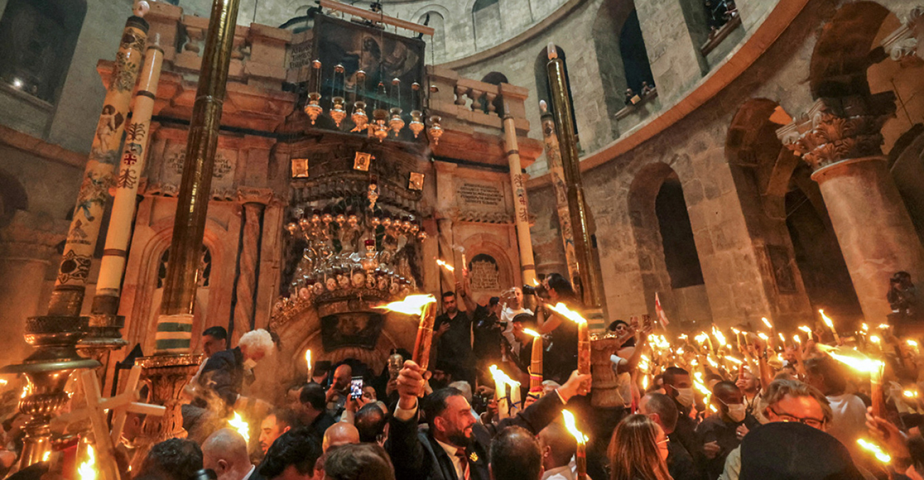 &Sigma;&tau;&eta;&nu; &Kappa;ύ&pi;&rho;&omicron; &mu;έ&sigma;&omega; &Epsilon;&lambda;&lambda;ά&delta;&alpha;&sigmaf; &tau;&omicron; Ά&gamma;&iota;&omicron; &Phi;&omega;&sigmaf; - &Epsilon;&upsilon;&chi;&alpha;&rho;&iota;&sigma;&tau;ί&epsilon;&sigmaf; &Kappa;ό&mu;&pi;&omicron;&upsilon; &sigma;&epsilon; &Gamma;&epsilon;&rho;&alpha;&pi;&epsilon;&tau;&rho;ί&tau;&eta;