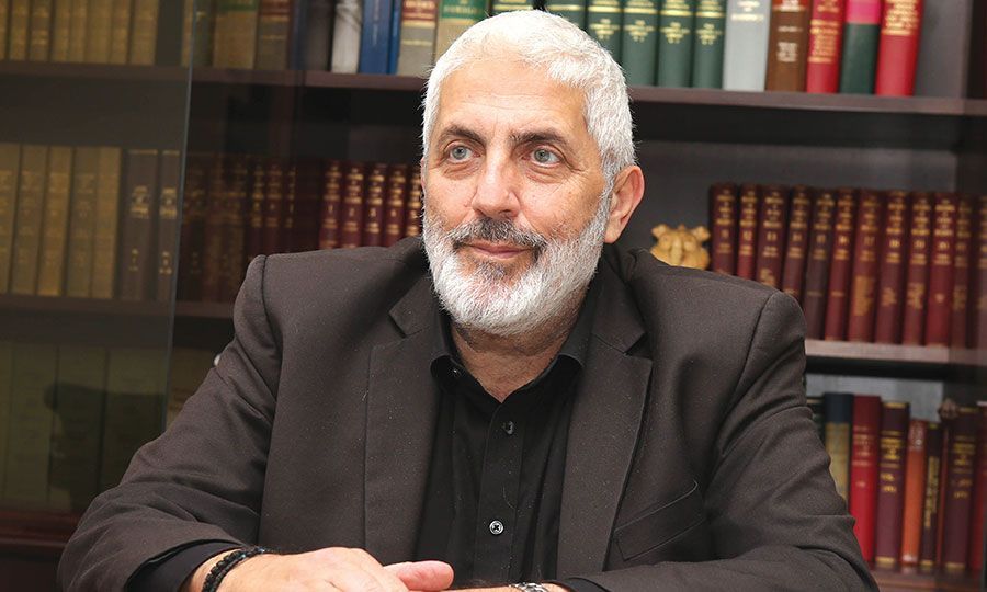 VIDEO - &Kappa;&omega;&sigma;&tau;ή&sigmaf; &Epsilon;&upsilon;&sigma;&tau;&alpha;&theta;ί&omicron;&upsilon;: &Omicron; &Sigma;&iota;&zeta;ό&pi;&omicron;&upsilon;&lambda;&omicron;&sigmaf; &kappa;&alpha;&iota; &eta; &pi;&alpha;&rho;έ&alpha; &tau;&omicron;&upsilon; &delta;&eta;&mu;&iota;&omicron;ύ&rho;&gamma;&eta;&sigma;&alpha;&nu; &tau;&eta; &delta;&iota;&kappa;ή &tau;&omicron;&upsilon;&sigmaf; &phi;&alpha;&tau;&rho;ί&alpha;