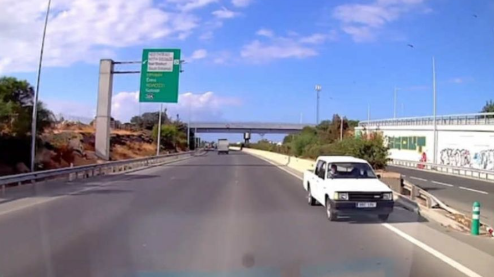 Σοκαριστικό video: Όχημα κινείται ανάποδα στον αυτοκινητόδρομο λίγο έξω από τη Λεμεσό
