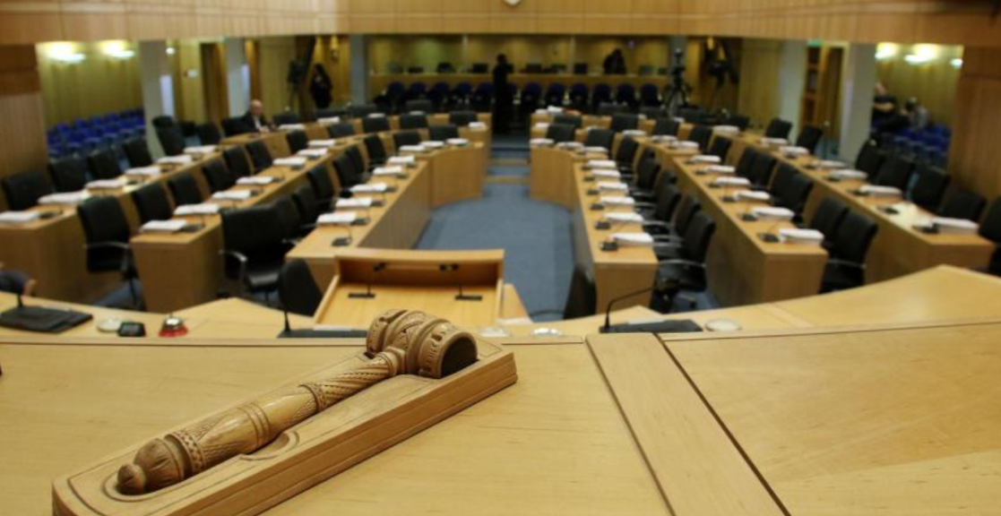 Στήνεται η σκακιέρα για την προεδρία της βουλής- Οι υπόγειες συνεργασίες και η πόλωση, λίγο πριν απο την κάλπη