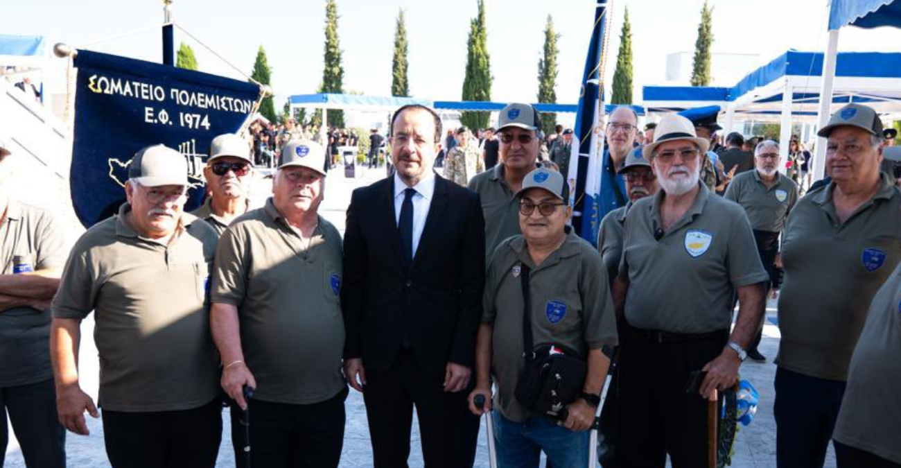 ΠτΔ για την 20ή Ιουλίου: «Οι σειρήνες είναι μαχαιριά για την πατρίδα μας» - Φωτογραφίες