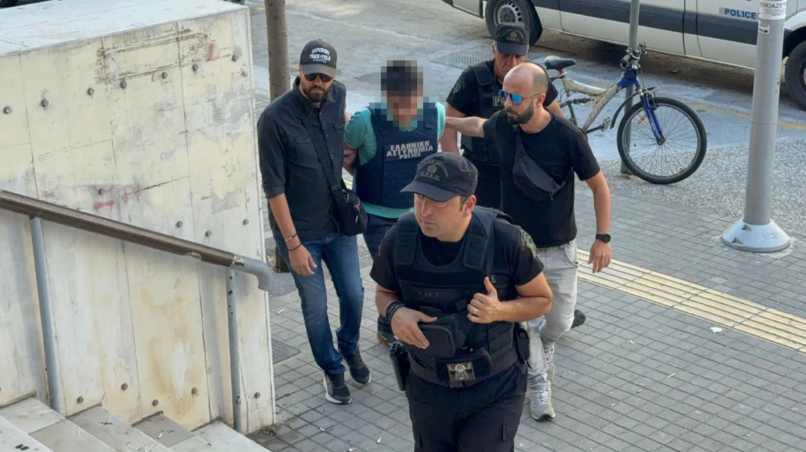 Προφυλακίστηκε ο 50χρονος που έπνιξε με σακούλα την αδελφή του στην Θεσσαλονίκη