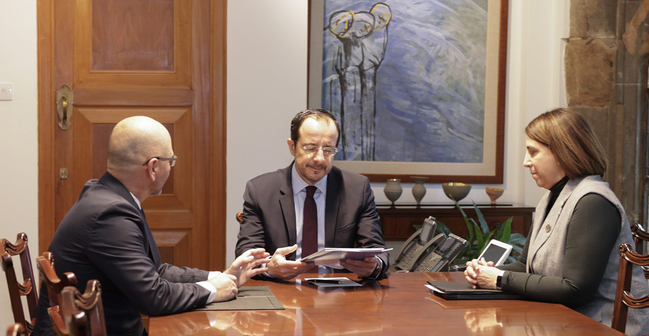 &Gamma;&epsilon;&nu;. &Epsilon;&lambda;&epsilon;&gamma;&kappa;&tau;ή&sigmaf;: Mό&nu;&omicron; &kappa;&alpha;&tau;&alpha;&gamma;&gamma;&epsilon;&lambda;ί&epsilon;&sigmaf; &mu;έ&chi;&rho;&iota; &sigma;&tau;&iota;&gamma;&mu;ή&sigmaf; &gamma;&iota;&alpha; &Delta;ή&mu;&omicron; &Pi;ά&phi;&omicron;&upsilon;, &alpha;&nu; &epsilon;&nu;&tau;&omicron;&pi;&iota;&sigma;&tau;&epsilon;ί &kappa;ά&tau;&iota; &laquo;ό&lambda;&alpha; &sigma;&tau;&omicron; &phi;&omega;&sigmaf;&raquo;