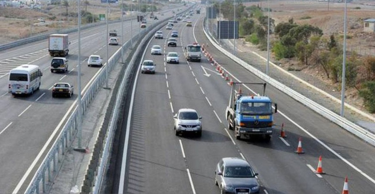 &Beta;&Iota;&Nu;&Tau;&Epsilon;&Omicron;: &Pi;&alpha;&rho;&alpha;&lambda;ί&gamma;&omicron; &tau;&rho;&alpha;&gamma;&omega;&delta;ί&alpha; &sigma;&tau;&eta;&nu; &Kappa;&alpha;&lambda;&alpha;&beta;&alpha;&sigma;ό - &Omicron;&delta;&eta;&gamma;ό&sigmaf; &mu;&pi;ή&kappa;&epsilon; &sigma;&tau;&omicron; &alpha;&nu;&tau;ί&theta;&epsilon;&tau;&omicron; &rho;&epsilon;ύ&mu;&alpha; &tau;&omicron;&upsilon; &alpha;&upsilon;&tau;&omicron;&kappa;&iota;&nu;&eta;&tau;ό&delta;&rho;&omicron;&mu;&omicron;&upsilon;