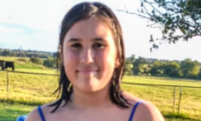 &Alpha;&nu;&epsilon;ί&pi;&omega;&tau;&eta; &tau;&rho;&alpha;&gamma;&omega;&delta;ί&alpha;: 9&chi;&rho;&omicron;&nu;&eta; &pi;έ&theta;&alpha;&nu;&epsilon; &kappa;&alpha;&theta;ώ&sigmaf; &sigma;&upsilon;&mu;&mu;&epsilon;&tau;&epsilon;ί&chi;&epsilon; &sigma;&epsilon; &epsilon;&pi;&iota;&kappa;ί&nu;&delta;&upsilon;&nu;&omicron; challenge &sigma;&tau;&alpha; social media