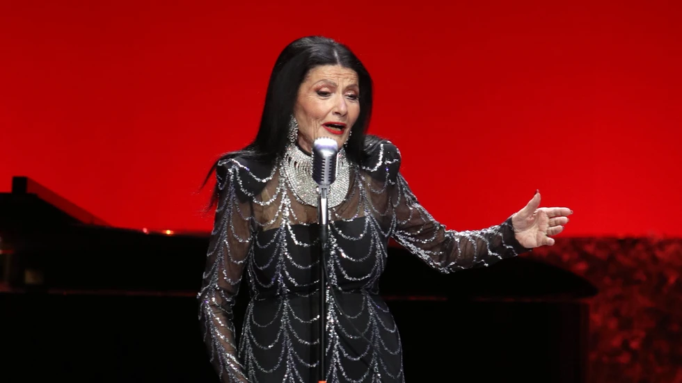 &Zeta;&omega;&zeta;ώ &Sigma;&alpha;&pi;&omicron;&upsilon;&nu;&tau;&zeta;ά&kappa;&eta;: &Alpha;&nu;&eta;&sigma;&upsilon;&chi;ί&alpha; &gamma;&iota;&alpha; &tau;&eta;&nu; &upsilon;&gamma;&epsilon;ί&alpha; &tau;&eta;&sigmaf; &mu;&epsilon;&tau;ά &tau;&omicron;&nu; &theta;ά&nu;&alpha;&tau;&omicron; &tau;&omicron;&upsilon; &sigma;&upsilon;&nu;&tau;&rho;ό&phi;&omicron;&upsilon; &tau;&eta;&sigmaf; - &Tau;&iota; &lambda;έ&epsilon;&iota; &eta; ί&delta;&iota;&alpha;