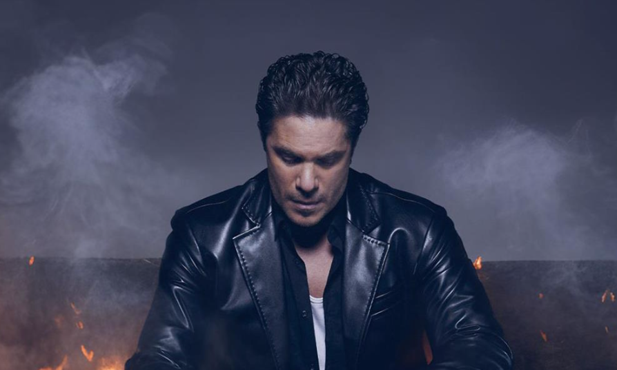 Νίκος Οικονομόπουλος: Τεράστια επιτυχία για το νέο album του «11