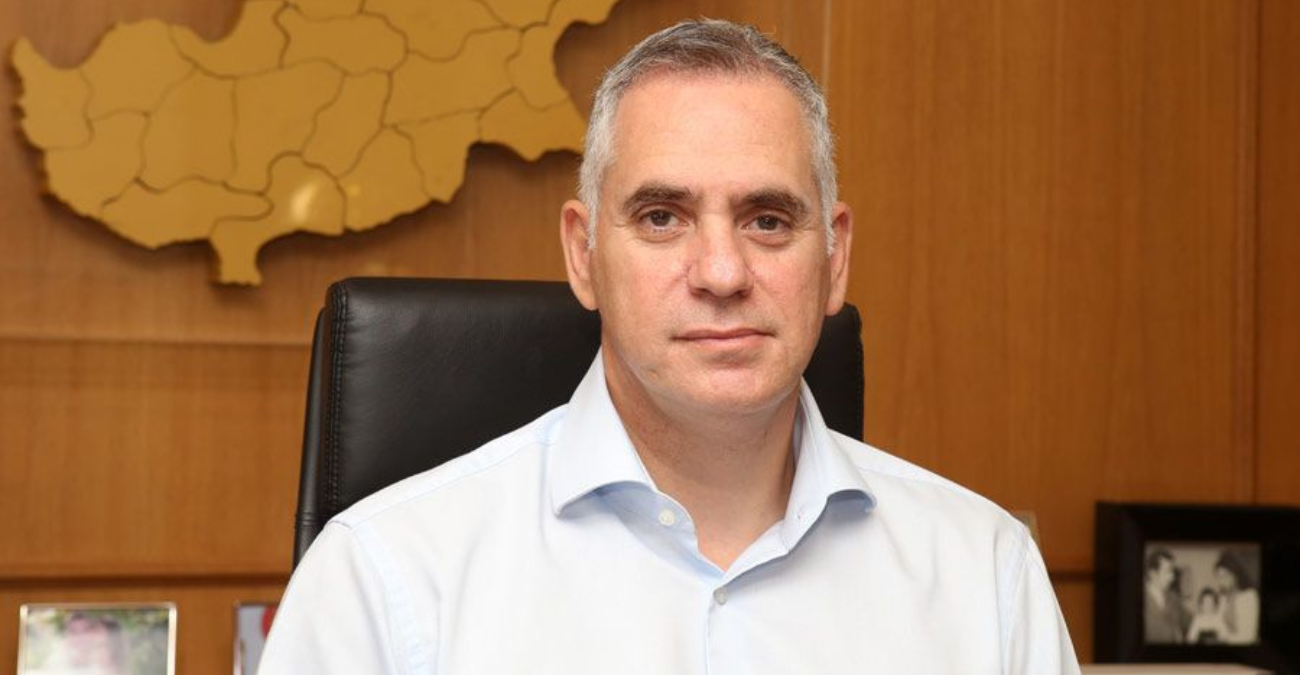 Προβληματισμός για τη συνεργασία με τον Πρόεδρο – «Μονόδρομος» οι παραιτήσεις, αλλά καμία αποχώρηση από την Κυβέρνηση