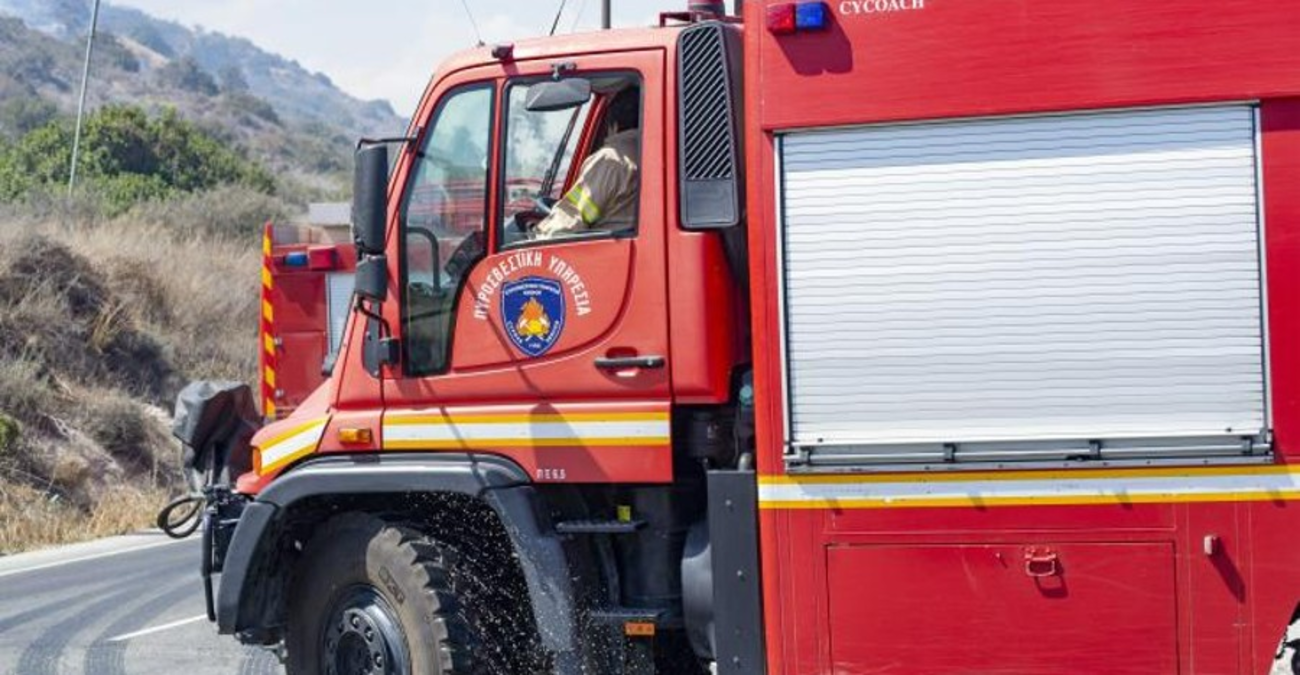 Φλόγες κάθε 200 μέτρα – Υπό έλεγχο το τριπλό μέτωπο πυρκαγιών στην Πάφο Φλόγες κάθε 200 μέτρα – Υπό έλεγχο το τριπλό μέτωπο πυρκαγιών στην Πάφο