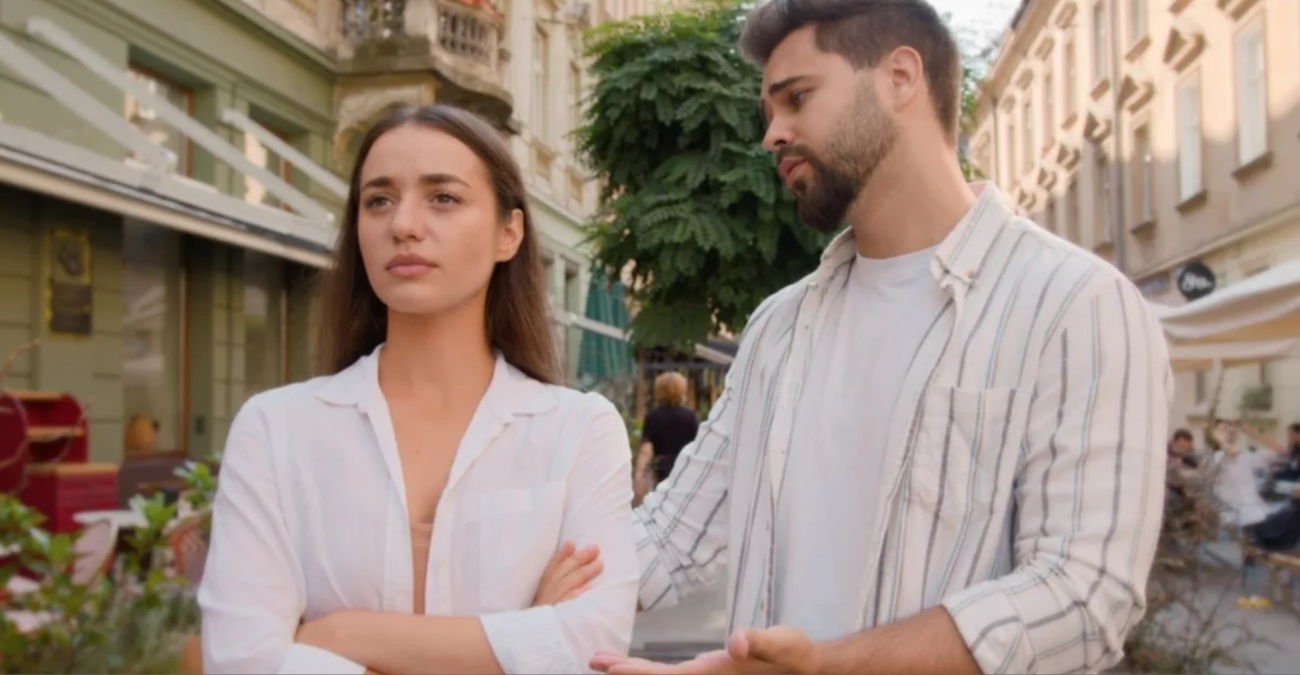 Η Gen Z βλέπει το διαζύγιο με άλλο μάτι – Γιατί χωρίζουν και πώς το αντιμετωπίζουν
