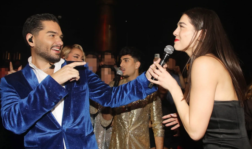 &Mu;&epsilon;&lambda;ί&nu;&alpha; &Nu;&iota;&kappa;&omicron;&lambda;&alpha;ΐ&delta;&eta;: &Delta;&iota;&alpha;&sigma;&kappa;έ&delta;&alpha;&sigma;&epsilon; &sigma;&tau;&omicron;&nu; &Chi;&rho;ή&sigma;&tau;&omicron; &Mu;ά&sigma;&tau;&omicron;&rho;&alpha; &ndash; &Omicron;&iota; &phi;&omega;&tau;&omicron;&gamma;&rho;&alpha;&phi;ί&epsilon;&sigmaf; &mu;&epsilon; &tau;&omicron; &mu;&iota;&kappa;&rho;ό&phi;&omega;&nu;&omicron; &kappa;&alpha;&iota; &tau;&alpha; &pi;&epsilon;&iota;&rho;ά&gamma;&mu;&alpha;&tau;&alpha;