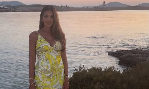 &Sigma;&tau;&alpha;&mu;&alpha;&tau;ί&nu;&alpha; &Tau;&sigma;&iota;&mu;&tau;&sigma;&iota;&lambda;ή: &Sigma;&upsilon;&gamma;&kappa;&lambda;&omicron;&nu;ί&zeta;&epsilon;&iota; &tau;&omicron; &mu;ή&nu;&upsilon;&mu;&alpha; &gamma;&iota;&alpha; &tau;&eta;&nu; &alpha;&upsilon;&tau;&omicron;&theta;&upsilon;&sigma;ί&alpha; &tau;&omega;&nu; &eta;&rho;ώ&omega;&nu; &sigma;&tau;&iota;&sigmaf; &phi;&omega;&tau;&iota;έ&sigmaf;