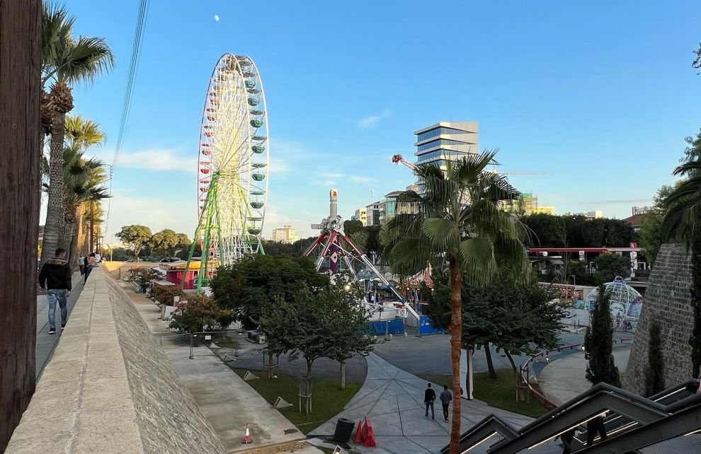 Με αλλαγές στα παιχνίδια και πίστα για χορό επιστρέφει η Παραμυθούπολη Χριστουγέννων – Πότε ανοίγει τις πόρτες της