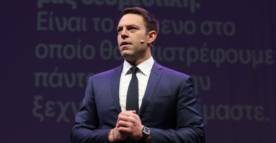 Έκταση πήρε στην Ελλάδα η υπόθεση με το βίντεο με τους «επενδυτές» και συνεργάτες ΠτΔ – «Ρίχνει τα βέλη» του ο Κασσελάκης