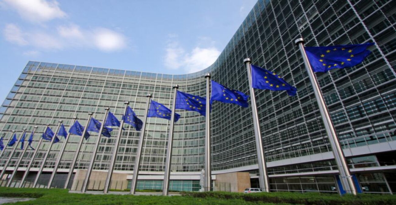 Εγκρίνει θετική προκαταρκτική αξιολόγηση αιτήματος Κύπρου για καταβολή €75,9 εκ.