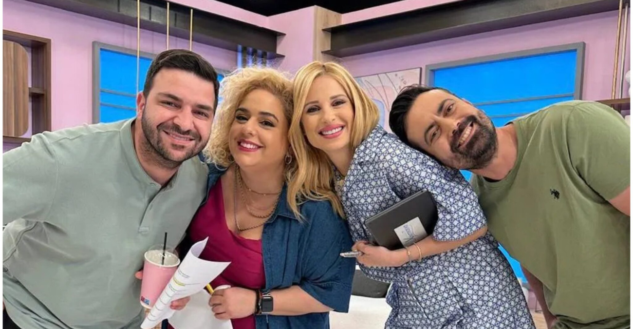 &Chi;ά&rho;&eta;&sigmaf; &Pi;&alpha;&pi;&alpha;&theta;&epsilon;&omicron;&chi;ά&rho;&omicron;&upsilon;&sigmaf;: &Alpha;&pi;&omicron;&kappa;ά&lambda;&epsilon;&sigma;&epsilon; &laquo;&mu;&omicron;&upsilon;&rho;&mu;&omicron;ύ&rho;&alpha;&raquo; &sigma;&upsilon;&nu;&epsilon;&rho;&gamma;ά&tau;&iota;&delta;ά &tau;&omicron;&upsilon; on air &ndash; &laquo;&Tau;&eta;&nu; έ&kappa;&alpha;&psi;&epsilon;&raquo; &ndash; VIDEO