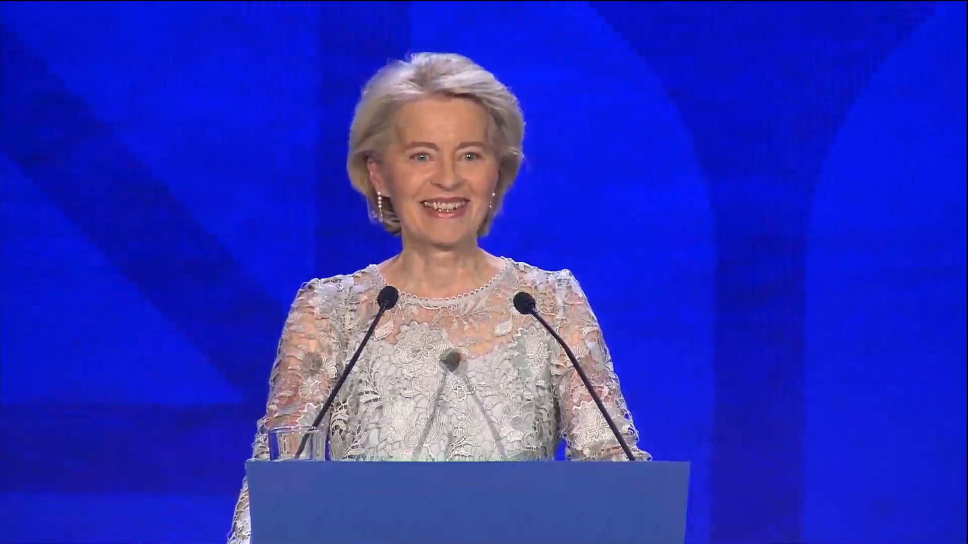 Προτεραιότητα η επανένωση της Κύπρου, οι αρχές εκτείνονται και στη Γροιλανδία