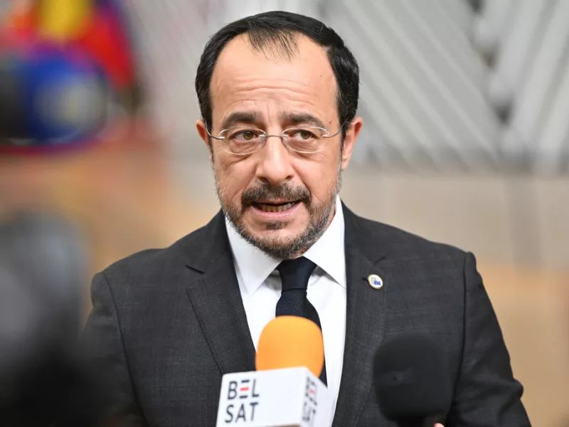 &Pi;&tau;&Delta;: &laquo;&Iota;&sigma;&chi;&upsilon;&rho;ή &psi;ή&phi;&omicron;&sigmaf; &epsilon;&mu;&pi;&iota;&sigma;&tau;&omicron;&sigma;ύ&nu;&eta;&sigmaf; &pi;&rho;&omicron;&sigmaf; &tau;&eta;&nu; &kappa;&upsilon;&pi;&rho;&iota;&alpha;&kappa;ή &omicron;&iota;&kappa;&omicron;&nu;&omicron;&mu;ί&alpha;&raquo; - &Theta;&epsilon;&tau;&iota;&kappa;ή &alpha;&xi;&iota;&omicron;&lambda;ό&gamma;&eta;&sigma;&eta; &alpha;&pi;ό DBRS Morningstar