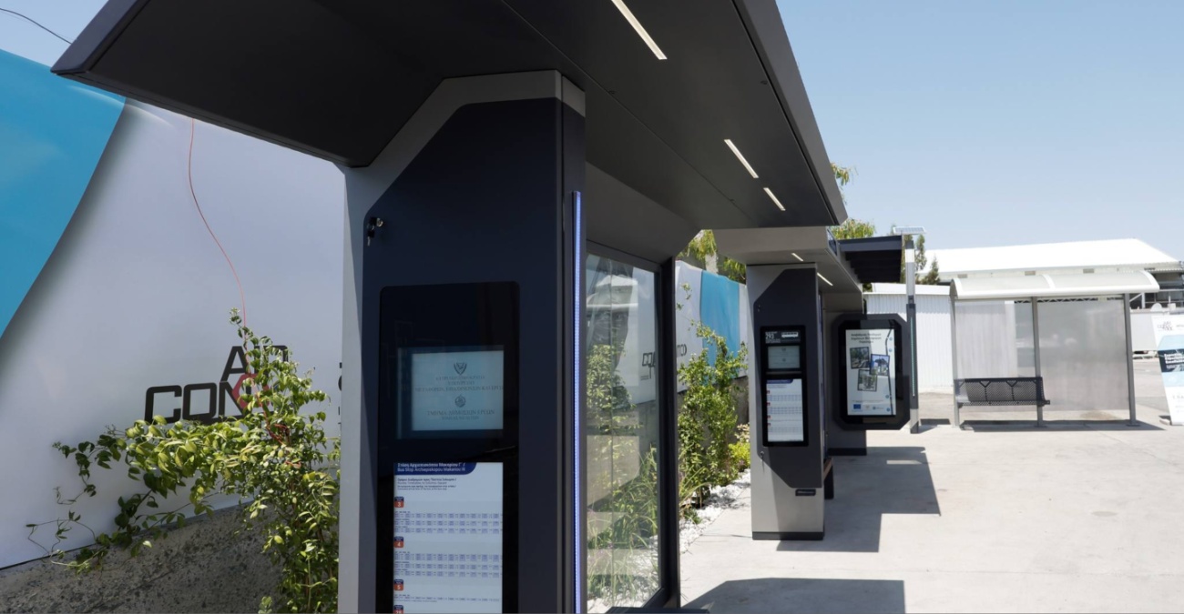 VIDEO: Η «έξυπνη» λύση για την στάση λεωφορείου