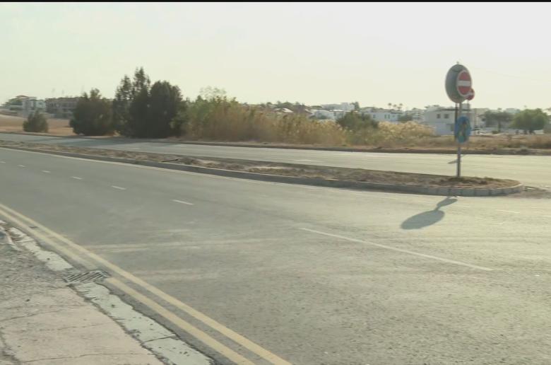 &Tau;&rho;&omicron;&chi;&alpha;ί&omicron; &sigma;&tau;&eta; &Lambda;ά&rho;&nu;&alpha;&kappa;&alpha;: Ό&chi;&eta;&mu;&alpha; έ&chi;&alpha;&sigma;&epsilon; &tau;&omicron;&nu; έ&lambda;&epsilon;&gamma;&chi;&omicron; &kappa;&alpha;&iota; &pi;&rho;&omicron;&sigma;έ&kappa;&rho;&omicron;&upsilon;&sigma;&epsilon; &sigma;&epsilon; &pi;&epsilon;&rho;ί&phi;&rho;&alpha;&xi;&eta; - &Tau;&iota; &sigma;&upsilon;&nu;έ&beta;&eta; - &Delta;&epsilon;ί&tau;&epsilon; &beta;ί&nu;&tau;&epsilon;&omicron;