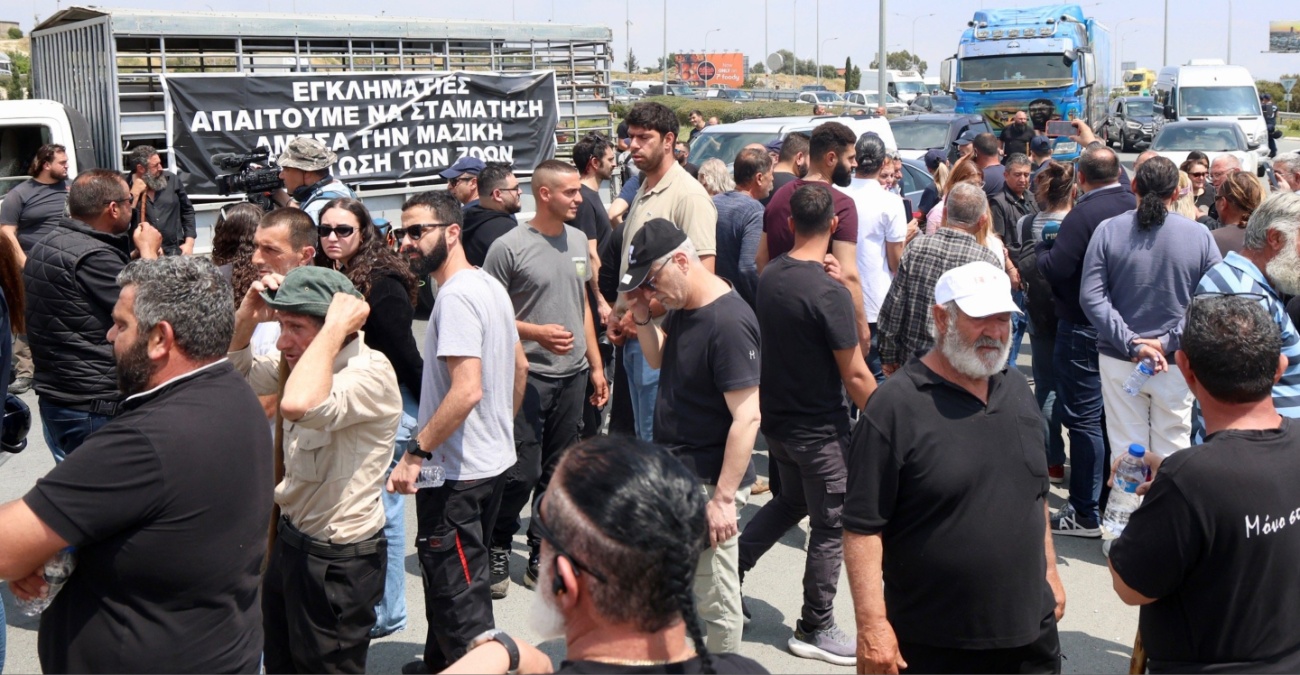 &laquo;&Pi;ό&lambda;&epsilon;&mu;&omicron;&sigmaf;&raquo; &mu;&epsilon; &tau;&omicron;&nu; &alpha;&phi;&theta;ώ&delta;&eta; &pi;&upsilon;&rho;&epsilon;&tau;ό: &Pi;&rho;&omicron;&sigma;&beta;&lambda;έ&pi;&omicron;&upsilon;&nu; &sigma;&epsilon; &kappa;&alpha;&tau;&alpha;&lambda;&upsilon;&tau;&iota;&kappa;ή &pi;&alpha;&rho;έ&mu;&beta;&alpha;&sigma;&eta; &tau;&omicron;&upsilon; &Pi;&rho;&omicron;έ&delta;&rho;&omicron;&upsilon; &Chi;&rho;&iota;&sigma;&tau;&omicron;&delta;&omicron;&upsilon;&lambda;ί&delta;&eta; &omicron;&iota; &kappa;&tau;&eta;&nu;&omicron;&tau;&rho;ό&phi;&omicron;&iota;