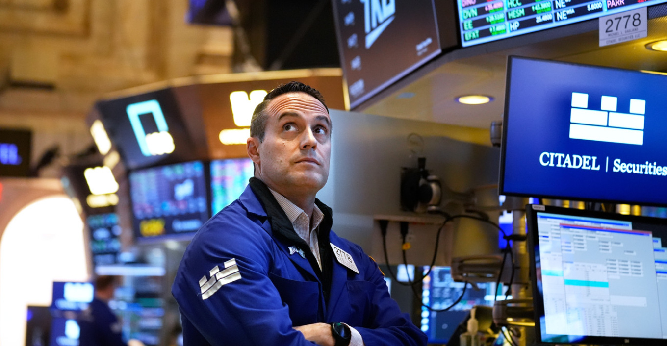 &Epsilon;&pi;&iota;&sigma;&tau;&rho;&omicron;&phi;ή &sigma;&tau;&alpha; &kappa;έ&rho;&delta;&eta; &gamma;&iota;&alpha; &tau;&eta; Wall Street: &Kappa;&lambda;&epsilon;&iota;&delta;ί &eta; &sigma;&tau;&alpha;&theta;&epsilon;&rho;&omicron;&pi;&omicron;ί&eta;&sigma;&eta; &tau;&omega;&nu; &omicron;&mu;&omicron;&lambda;ό&gamma;&omega;&nu;