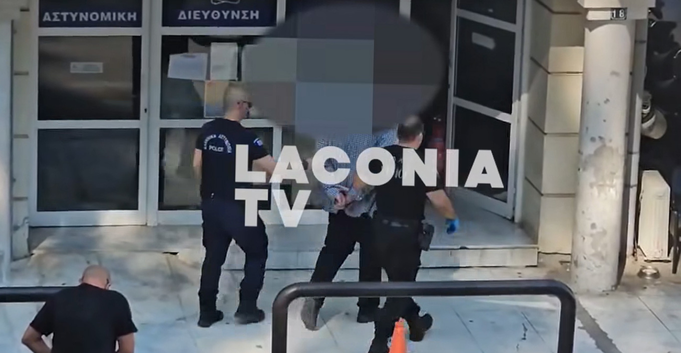 &Phi;&rho;ί&kappa;&eta; &sigma;&tau;&omicron; &Mu;&upsilon;&sigma;&tau;&rho;ά: &Kappa;&rho;&alpha;&tau;&omicron;ύ&sigma;&epsilon; &tau;&omicron;&nu; &nu;&epsilon;&kappa;&rho;ό &pi;&alpha;&tau;έ&rho;&alpha; &tau;&omicron;&upsilon; &sigma;&epsilon; &kappa;&alpha;&tau;&alpha;&psi;ύ&kappa;&tau;&eta; &gamma;&iota;&alpha; &nu;&alpha; &pi;&alpha;ί&rho;&nu;&epsilon;&iota; &tau;&eta; &sigma;ύ&nu;&tau;&alpha;&xi;ή &tau;&omicron;&upsilon;