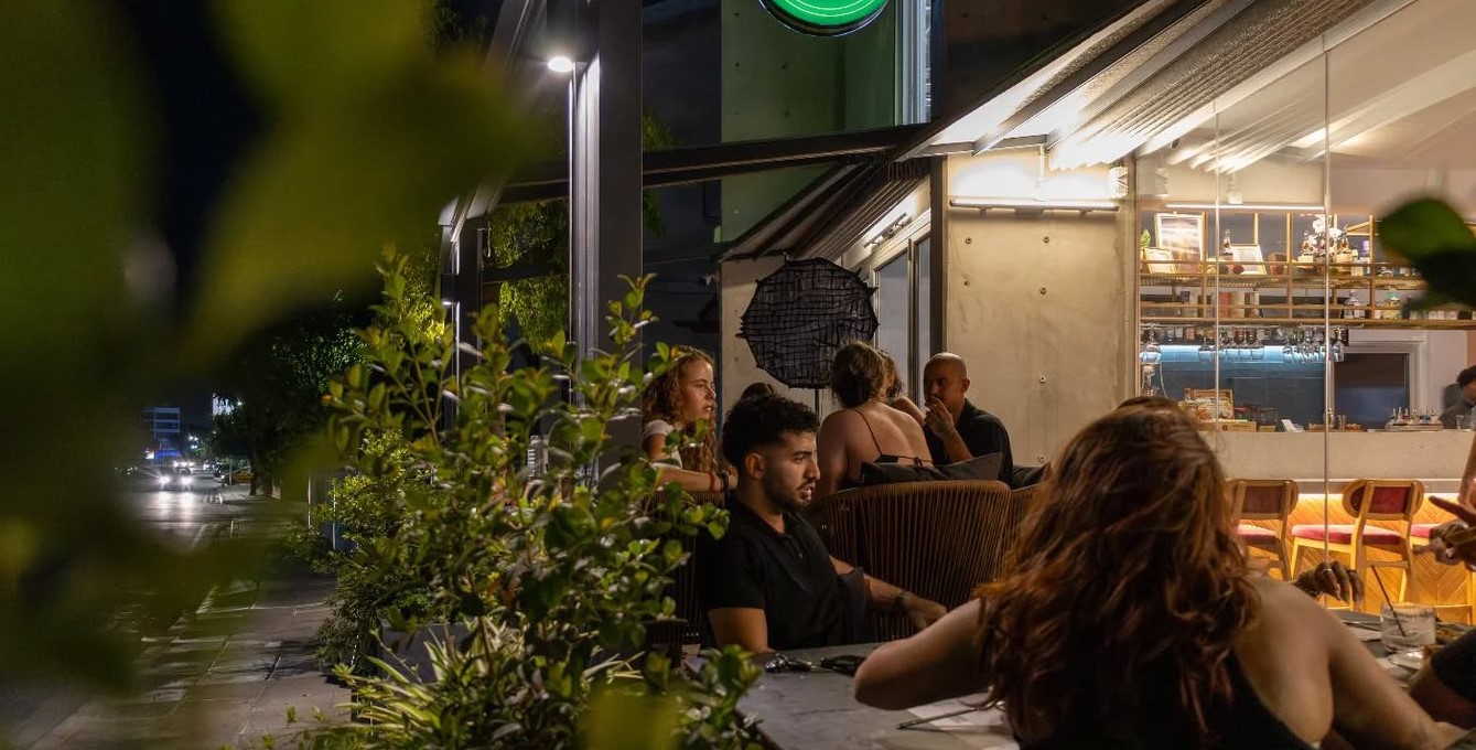 Νέο στέκι στη Λάρνακα ανοίγει για όλη τη μέρα – Από brunch μέχρι κοκτέιλ