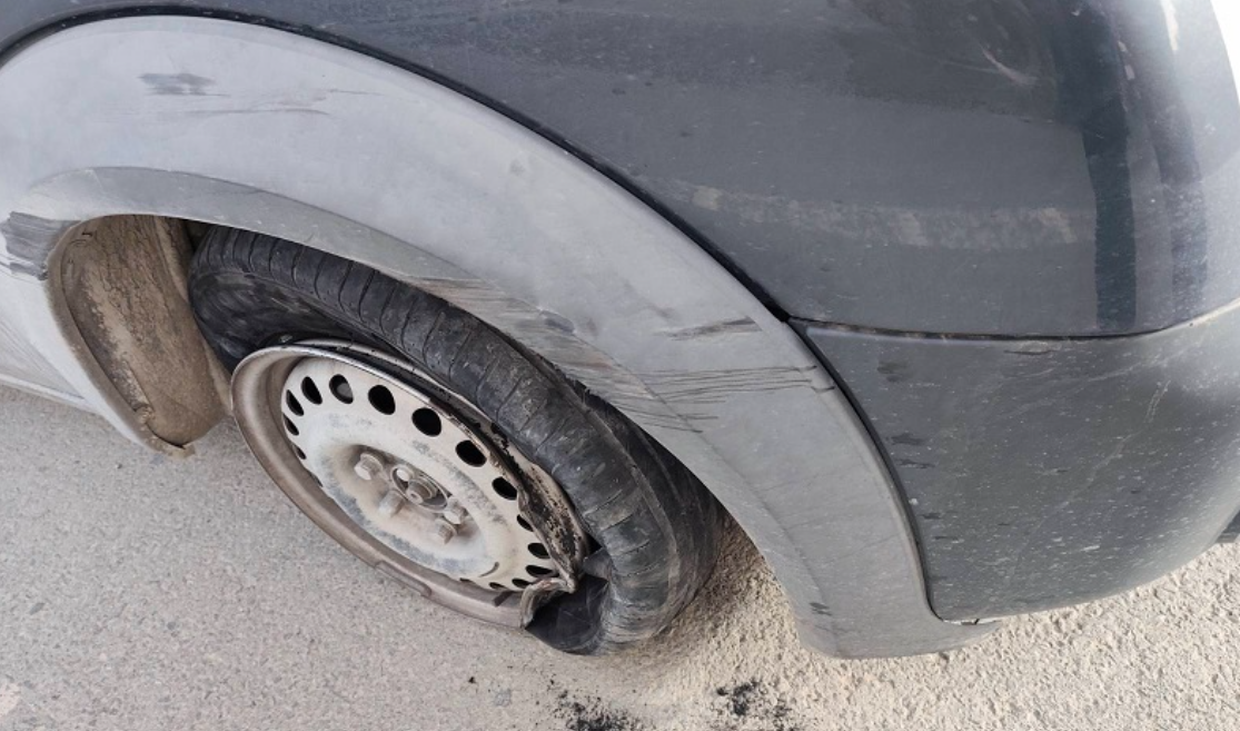 VIDEO - &Pi;&alpha;&rho;&alpha;&lambda;ί&gamma;&omicron; &tau;&rho;&alpha;&gamma;&omega;&delta;ί&alpha; &sigma;&tau;&omicron;&nu; &alpha;&upsilon;&tau;&omicron;&kappa;&iota;&nu;&eta;&tau;ό&delta;&rho;&omicron;&mu;&omicron;: &laquo;Έ&sigma;&kappa;&alpha;&sigma;&epsilon;&raquo; &tau;&omicron; &lambda;ά&sigma;&tau;&iota;&chi;&omicron; &tau;&omicron;&upsilon; &omicron;&chi;ή&mu;&alpha;&tau;&omicron;&sigmaf; &tau;&omicron;&upsilon; &epsilon;&nu;ώ &omicron;&delta;&eta;&gamma;&omicron;ύ&sigma;&epsilon; - &Pi;&rho;&omicron;&kappa;&lambda;ή&theta;&eta;&kappa;&epsilon; &kappa;&omicron;&mu;&phi;&omicron;ύ&zeta;&iota;&omicron;