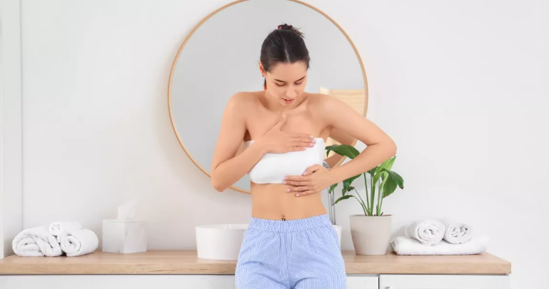 Γιατί είναι πιο επιθετικός στις νέες γυναίκες – Το κενό στην πρόληψη που «γιγαντώνει» το πρόβλημα