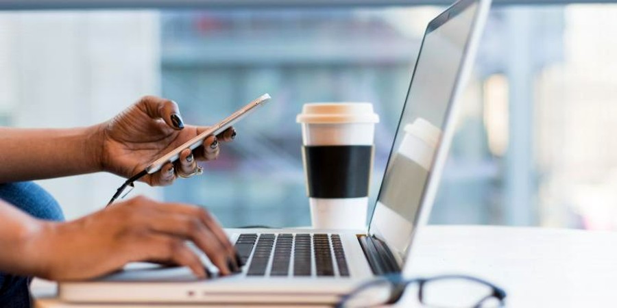 Τηλεργασία στο Δημόσιο: Αποδεκτή η αναπομπή του ΠτΔ από την Ολομέλεια της Βουλής