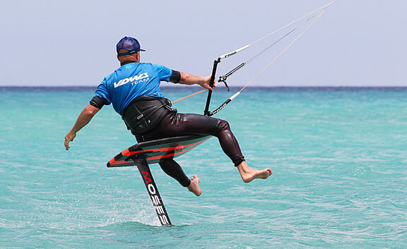 Έστησαν επιχείρηση διάσωσης για kitesurfer που χάθηκε στη θάλασσα – Ενεργοποιήθηκε το σχέδιο «ΝΕΑΡΧΟΣ» Έστησαν επιχείρηση διάσωσης για kitesurfer που χάθηκε στη θάλασσα – Ενεργοποιήθηκε το σχέδιο «ΝΕΑΡΧΟΣ»