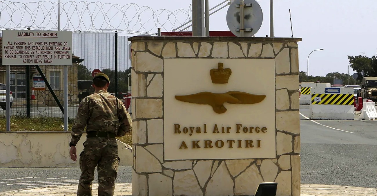 Ά&nu;&omicron;&iota;&xi;&alpha;&nu; &delta;&epsilon;&kappa;ά&delta;&epsilon;&sigmaf; &nu;έ&epsilon;&sigmaf; &theta;έ&sigma;&epsilon;&iota;&sigmaf; &sigma;&tau;&iota;&sigmaf; &Beta;&rho;&epsilon;&tau;&alpha;&nu;&iota;&kappa;έ&sigmaf; &Beta;ά&sigma;&epsilon;&iota;&sigmaf; &sigma;&epsilon; &delta;&iota;ά&phi;&omicron;&rho;&omicron;&upsilon;&sigmaf; &tau;&omicron;&mu;&epsilon;ί&sigmaf; &ndash; Ό&lambda;&epsilon;&sigmaf; &omicron;&iota; &lambda;&epsilon;&pi;&tau;&omicron;&mu;έ&rho;&epsilon;&iota;&epsilon;&sigmaf;