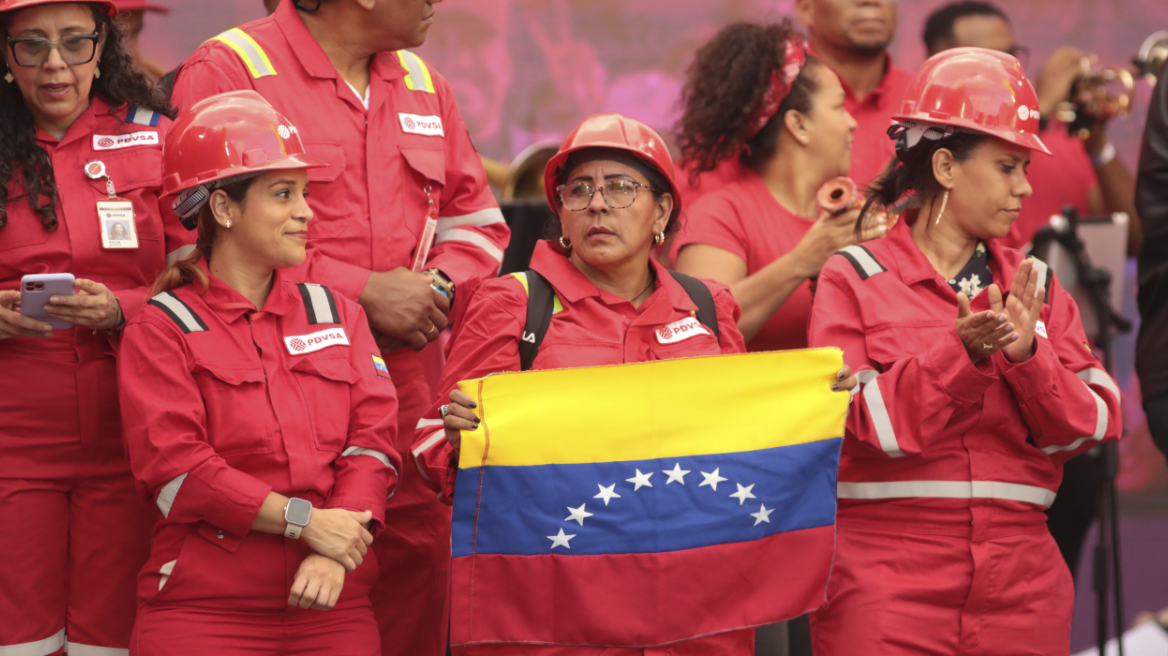 &Sigma;&epsilon; &iota;&delta;&iota;ώ&tau;&epsilon;&sigmaf; &tau;&alpha; &pi;&epsilon;&tau;&rho;έ&lambda;&alpha;&iota;&alpha; &tau;&eta;&sigmaf; &Beta;&epsilon;&nu;&epsilon;&zeta;&omicron;&upsilon;έ&lambda;&alpha;&sigmaf; &gamma;&iota;&alpha; &pi;&rho;ώ&tau;&eta; &phi;&omicron;&rho;ά &mu;&epsilon;&tau;ά &alpha;&pi;ό 20 &chi;&rho;ό&nu;&iota;&alpha;, &nu;έ&omicron;&sigmaf; &nu;ό&mu;&omicron;&sigmaf; &sigma;&tau;&eta; &sigma;&kappa;&iota;ά &tau;&omicron;&upsilon; &Tau;&rho;&alpha;&mu;&pi;