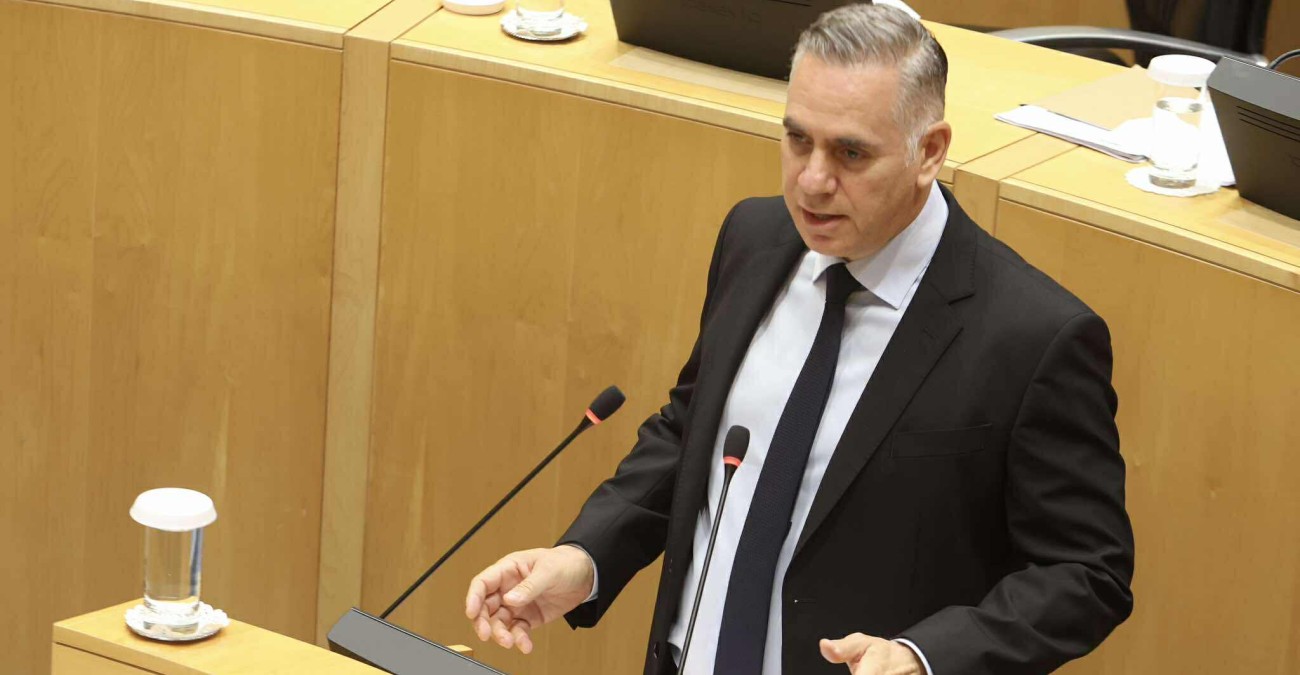 &laquo;&Phi;&rho;έ&nu;&omicron;&raquo; &alpha;&pi;ό &tau;&alpha; &kappa;ό&mu;&mu;&alpha;&tau;&alpha; &tau;&omicron;&upsilon; &Kappa;έ&nu;&tau;&rho;&omicron;&upsilon; &sigma;&tau;&eta;&nu; &iota;&delta;έ&alpha; &sigma;&upsilon;&nu;έ&nu;&omega;&sigma;&eta;&sigmaf; &pi;&omicron;&upsilon; &pi;&rho;&omicron;&omega;&theta;&epsilon;ί &tau;&omicron; &Delta;&Eta;&Kappa;&Omicron; - &Kappa;&alpha;&tau;&alpha;&theta;έ&tau;&epsilon;&iota; &pi;&rho;&omicron;&tau;ά&sigma;&epsilon;&iota;&sigmaf; &omicron; &Nu;&iota;&kappa;ό&lambda;&alpha;&sigmaf; &epsilon;&nu;ώ&pi;&iota;&omicron;&nu; &tau;&eta;&sigmaf; &Kappa;&epsilon;&nu;&tau;&rho;&iota;&kappa;ή&sigmaf; &Epsilon;&pi;&iota;&tau;&rho;&omicron;&pi;ή&sigmaf;