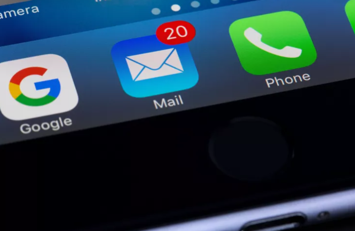 &Pi;ώ&sigmaf; &pi;&alpha;ί&rho;&nu;&epsilon;&iota;&sigmaf; &pi;ί&sigma;&omega; έ&nu;&alpha; email &pi;&rho;&iota;&nu; &phi;&tau;ά&sigma;&epsilon;&iota; &sigma;&tau;&omicron;&nu; &pi;&alpha;&rho;&alpha;&lambda;ή&pi;&tau;&eta;: &Tau;&omicron; &kappa;ό&lambda;&pi;&omicron; &gamma;&iota;&alpha; &nu;&alpha; &tau;&omicron; &pi;&rho;&omicron;&lambda;ά&beta;&epsilon;&iota;&sigmaf;