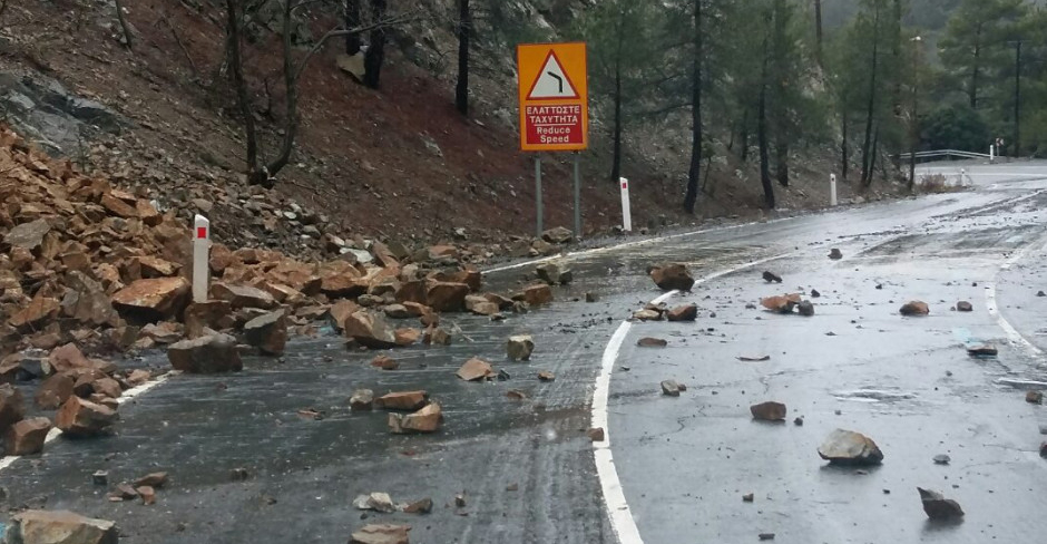 Αυτοί οι δρόμοι είναι επικίνδυνοι λόγω κατολισθήσεων